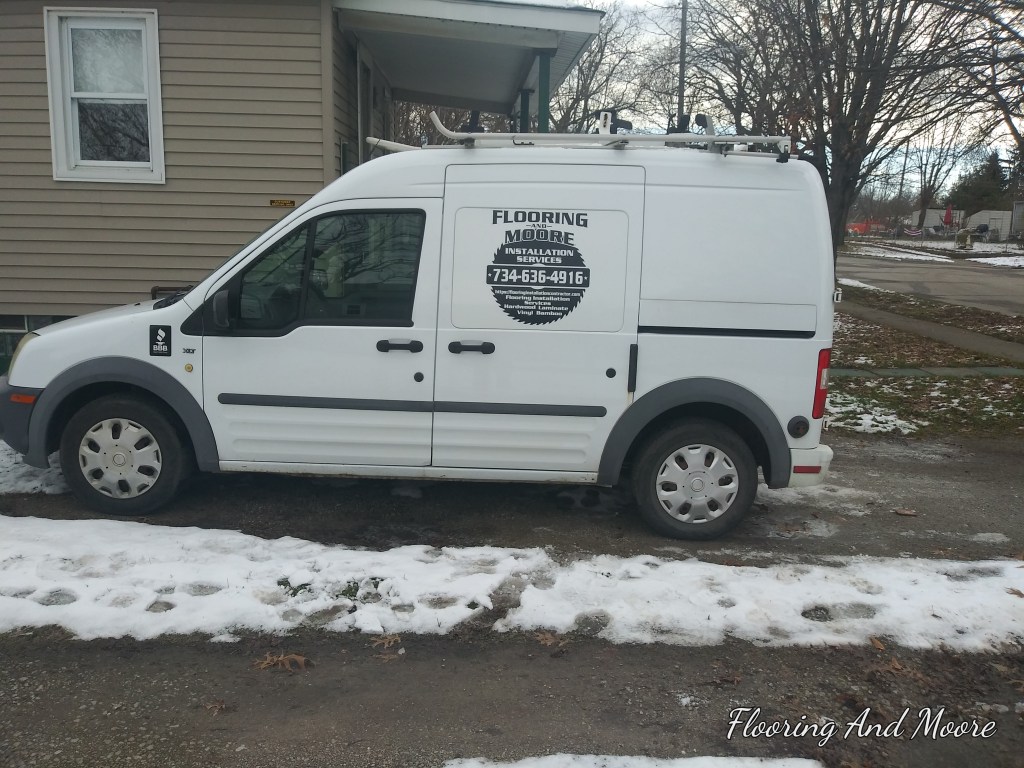 Flooring and Moore installation services bring samples right to your home. Free in home estimates.